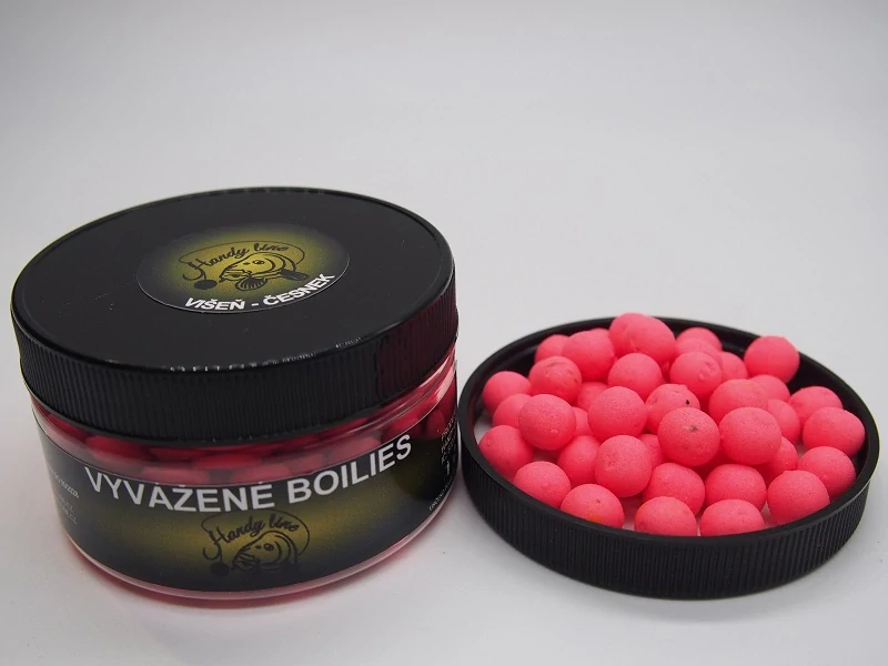 VYVÁŽENÉ BOILIES - VIŠEŇ-ČESNEK
